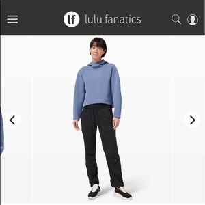 Lululemon AirWrap hoodie — flawless condition